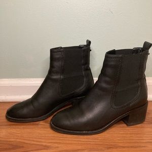 Aquatalia Jemma boots